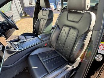 AUDI A6 2.0 TDI 40 S line
