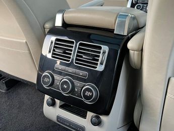 LAND ROVER RANGE ROVER 4.4 SD V8 Vogue SE