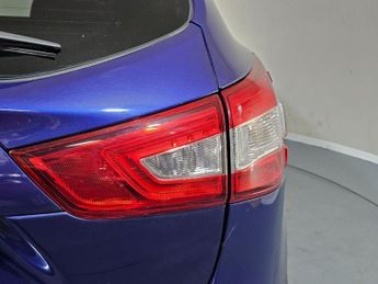NISSAN QASHQAI 1.6 dCi Tekna XTRON 2WD Euro 6 (s/s) 5dr