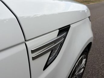 LAND ROVER RANGE ROVER SPORT 3.0 SD V6 HSE
