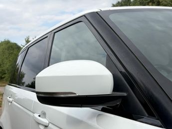 LAND ROVER RANGE ROVER SPORT 3.0 SD V6 HSE
