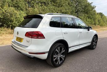 VOLKSWAGEN TOUAREG 3.0 TDI V6 BlueMotion Tech R-Line