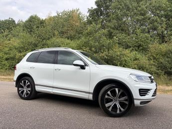VOLKSWAGEN TOUAREG 3.0 TDI V6 BlueMotion Tech R-Line