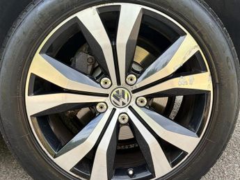 VOLKSWAGEN TOUAREG 3.0 TDI V6 BlueMotion Tech R-Line