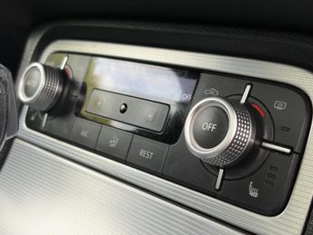 VOLKSWAGEN TOUAREG 3.0 TDI V6 BlueMotion Tech R-Line