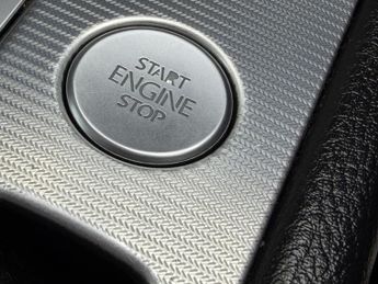 VOLKSWAGEN TOUAREG 3.0 TDI V6 BlueMotion Tech R-Line