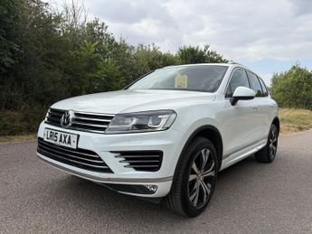 VOLKSWAGEN TOUAREG 3.0 TDI V6 BlueMotion Tech R-Line