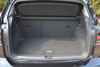 VOLKSWAGEN T-CROSS 1.0 TSI SE