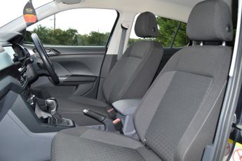 VOLKSWAGEN T-CROSS 1.0 TSI SE