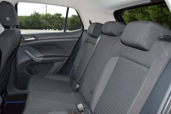 VOLKSWAGEN T-CROSS 1.0 TSI SE