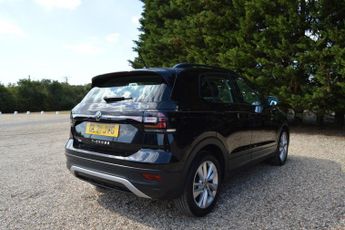 VOLKSWAGEN T-CROSS 1.0 TSI SE