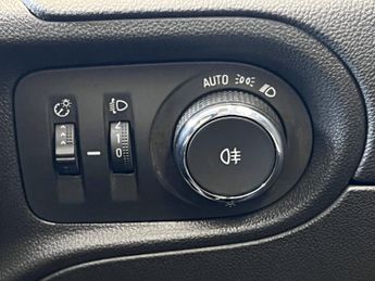 VAUXHALL GRANDLAND 1.6 NEW GRANDLAND GS Line 1.6 225PS Plug-in Hybrid 8 Speed Auto