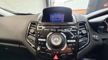 FORD FIESTA 1.0 T EcoBoost Titanium X