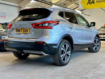 NISSAN QASHQAI 1.2 DIG-T N-Connecta XTRON Euro 6 (s/s) 5dr