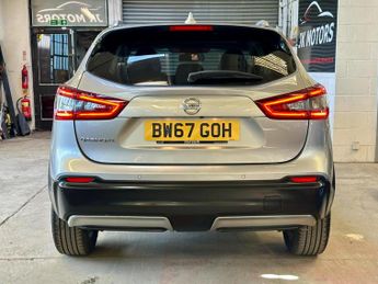 NISSAN QASHQAI 1.2 DIG-T N-Connecta XTRON Euro 6 (s/s) 5dr