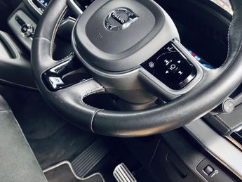 VOLVO XC90 2.0 R-Design Pro B5 Diesel AWD