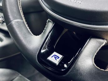 VOLVO XC90 2.0 R-Design Pro B5 Diesel AWD