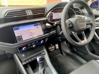 AUDI Q3 1.5 TFSI CoD 35 S line