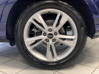 AUDI Q3 1.5 TFSI CoD 35 S line