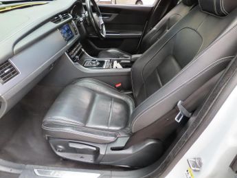 JAGUAR XF 2.0d R-Sport Auto Euro 6 (s/s) 4dr