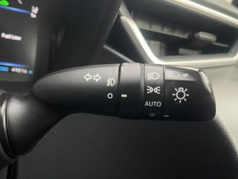 TOYOTA COROLLA 1.8 VVT-h Design Touring Sports 5dr Petrol Hybrid CVT Euro 6 (s/