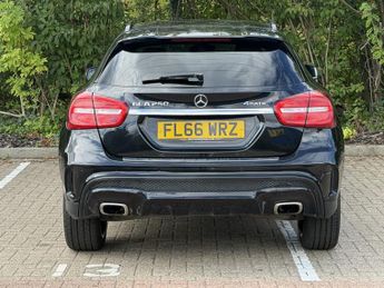 MERCEDES-BENZ GLA 2.0 GLA250 AMG Line