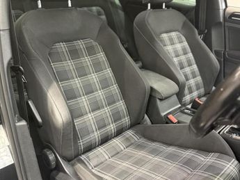 VOLKSWAGEN GOLF 2.0 TDI BlueMotion Tech GTD
