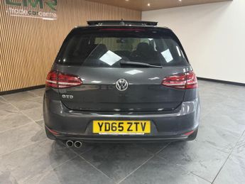 VOLKSWAGEN GOLF 2.0 TDI BlueMotion Tech GTD