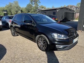 VOLKSWAGEN GOLF 2.0 TDI BlueMotion Tech SE Nav