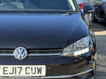 VOLKSWAGEN GOLF 2.0 TDI BlueMotion Tech SE Nav