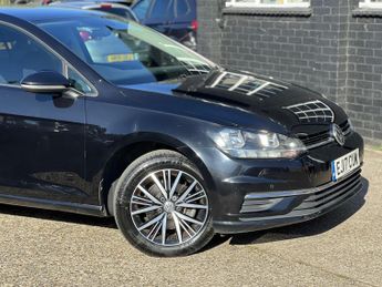 VOLKSWAGEN GOLF 2.0 TDI BlueMotion Tech SE Nav