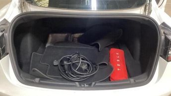 TESLA MODEL 3 (Dual Motor) Long Range Auto 4WDE 4dr
