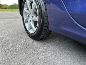 PEUGEOT 208 1.4 e-HDi Active EGC Euro 5 (s/s) 5dr