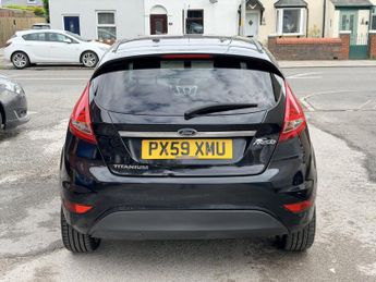 FORD FIESTA 1.6 Titanium