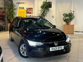 VOLKSWAGEN GOLF 1.5 eTSI MHEV Life