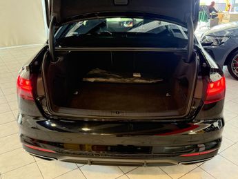 AUDI A4 2.0 TDI 35 Black Edition