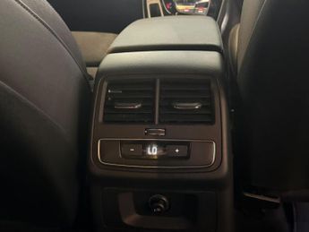 AUDI A4 2.0 TDI 35 Black Edition