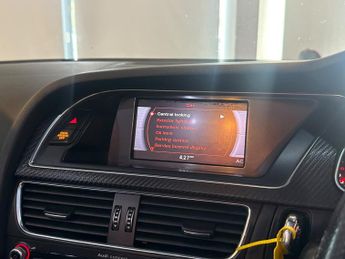 AUDI A5 CABRIOLET 2.0 TDI S line