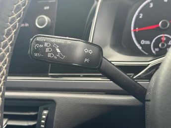 VOLKSWAGEN POLO 1.0 TSI R-Line DSG Euro 6 (s/s) 5dr