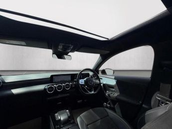 MERCEDES-BENZ A CLASS 2.0 A200d Exclusive Edition 8G-DCT Euro 6 (s/s) 5dr