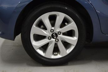 KIA RIO 1.3 2