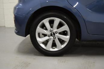 KIA RIO 1.3 2