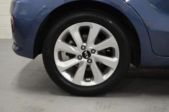 KIA RIO 1.3 2