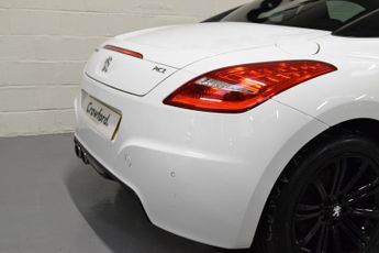 PEUGEOT RCZ 1.6 THP Sport