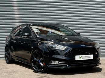 Ford Focus 2.0 T EcoBoost ST-3