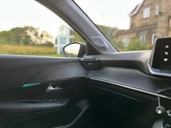 PEUGEOT 208 1.2 PureTech Allure EAT Euro 6 (s/s) 5dr
