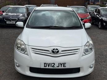 TOYOTA AURIS 1.33 Dual VVT-i Colour Collection Euro 5 (s/s) 5dr