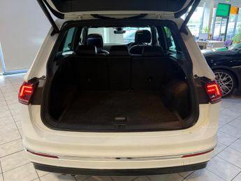 VOLKSWAGEN TIGUAN 2.0 TDI R-Line