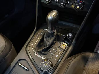 VOLKSWAGEN TIGUAN 2.0 TDI R-Line