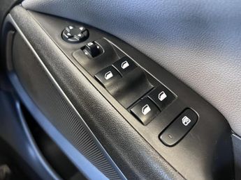 VAUXHALL CROSSLAND X 1.2 Turbo Elite Nav